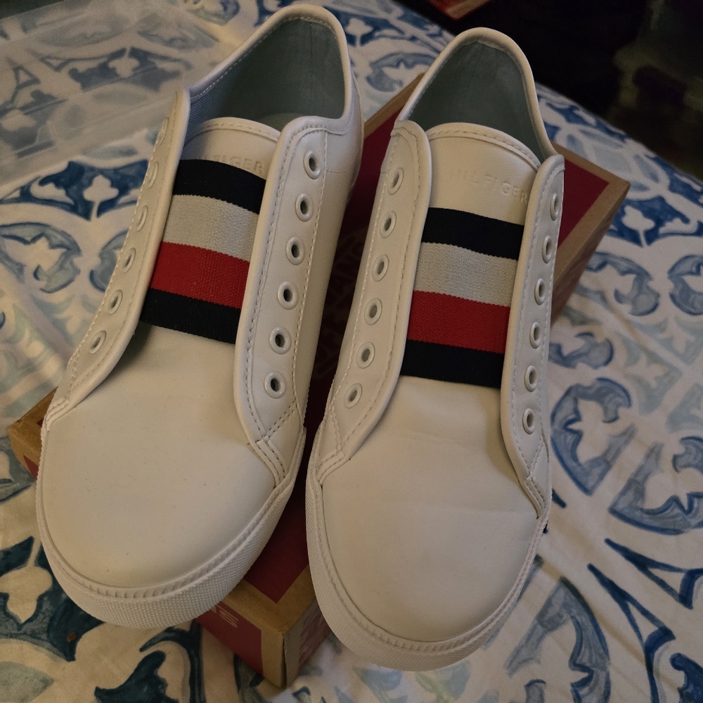 TOMMY HILFIGER ANNI SLIP ONS